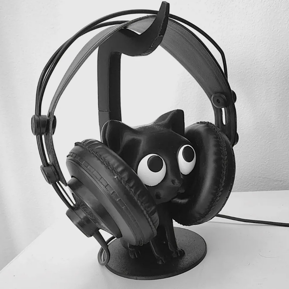 Kedi Kulaklık Tutacağı