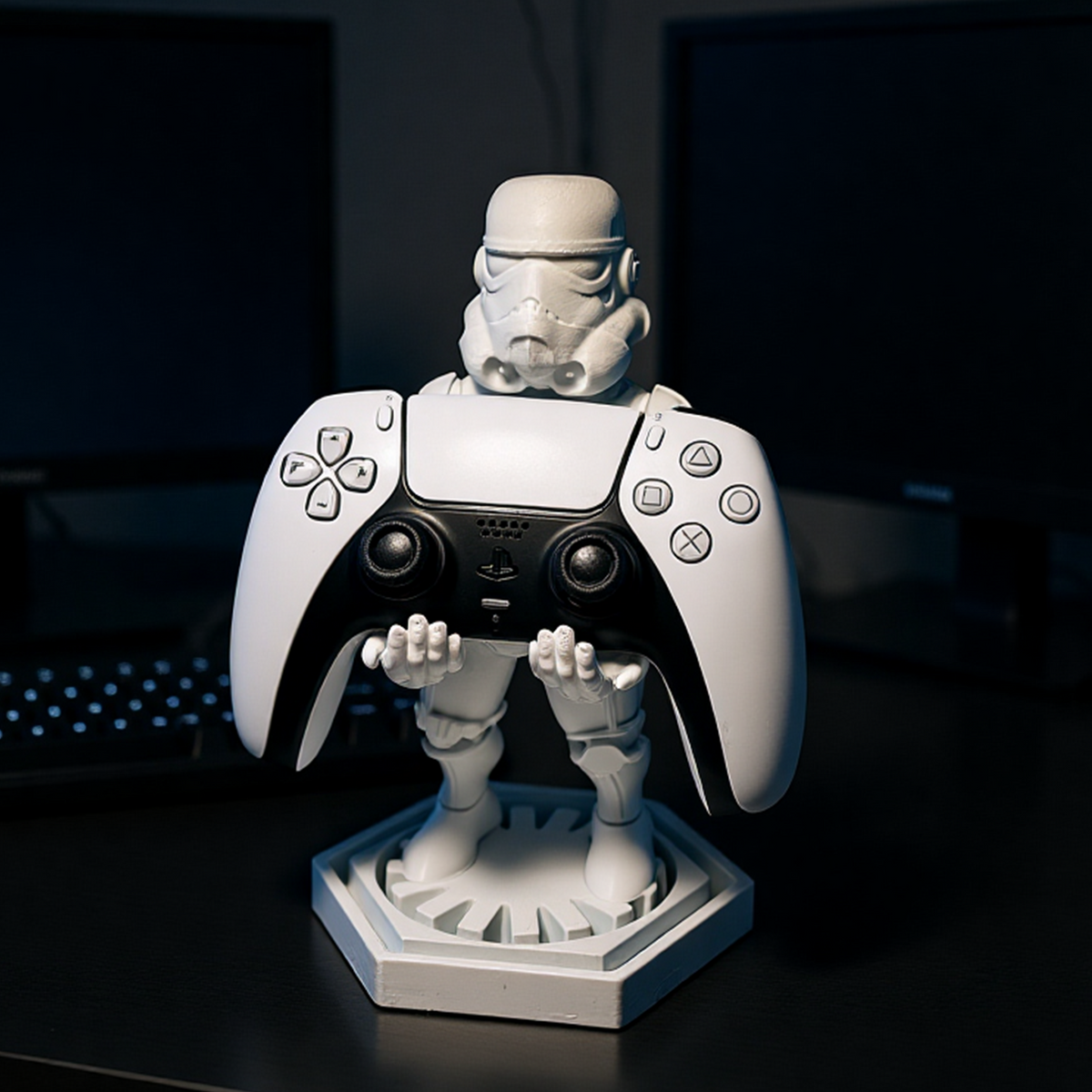 Stormtrooper Kol Tutucu Figür