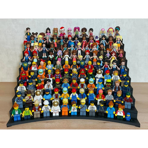 Magicland 3D Büyük Lego Figür Standı, 117 figür kapasiteli, siyah plastik, çok katmanlı sergileme ünitesi.