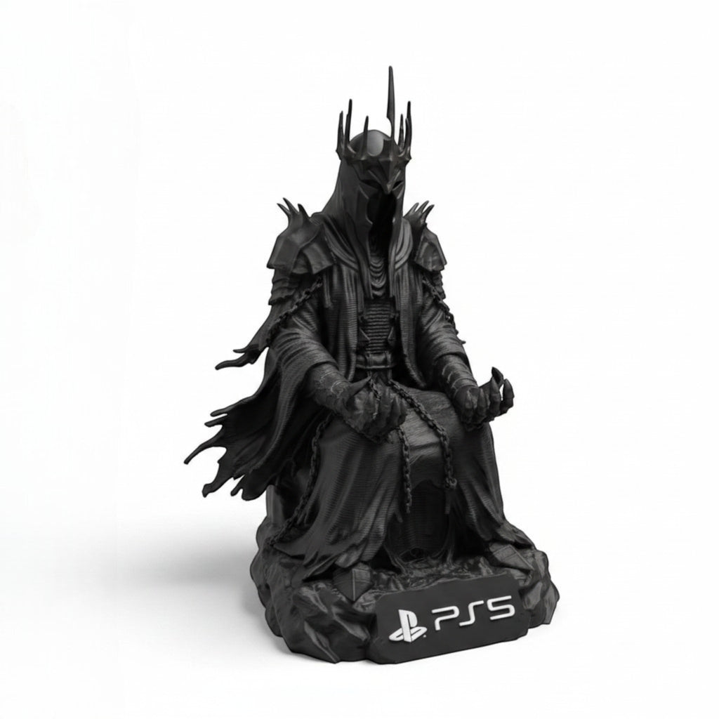Magicland 3D Dark Lord PS5 tutucu standı, siyah renkli, detaylı zırh ve taçlı figür, oyun konsolu aksesuarı.