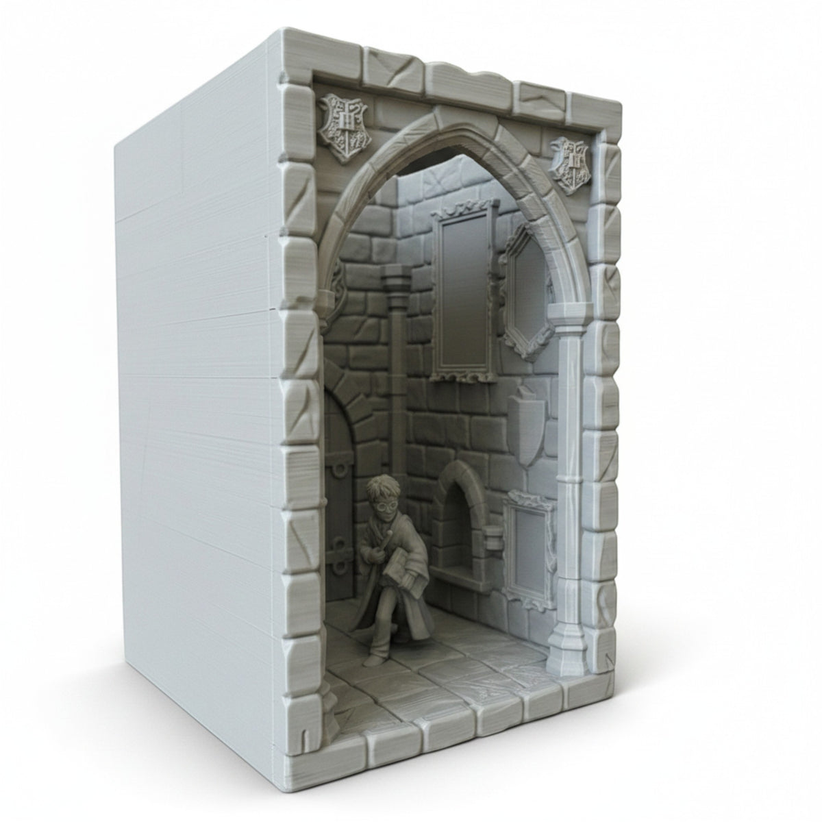 Magicland 3D Harry Potter kitap tutucu diorama, taş duvarlar, kemerli giriş ve Harry Potter figürü içerir.