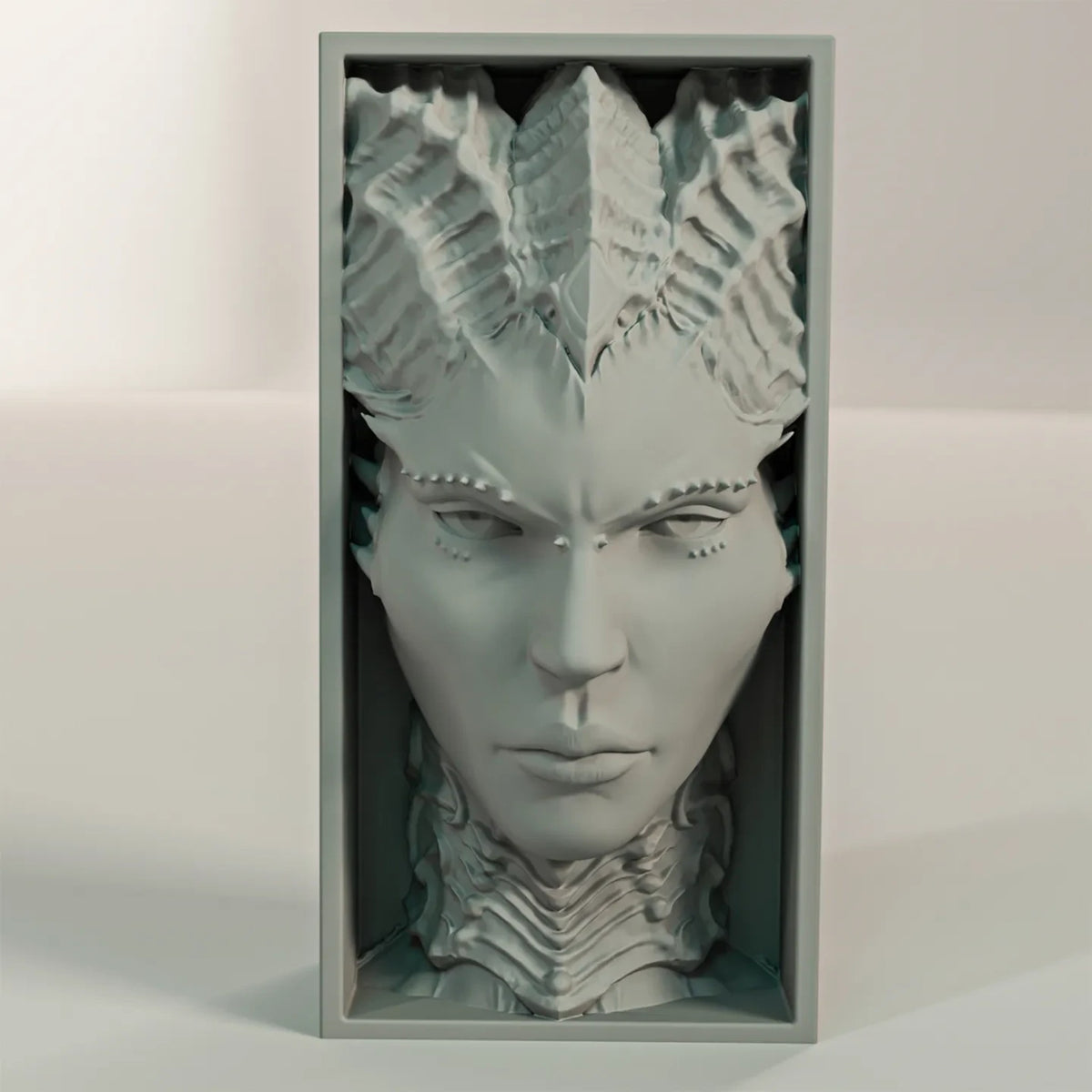 Magicland 3D Lilith tasarımlı, boynuz ve pul detaylı gri PLA 3D baskı dekoratif kitap tutucu