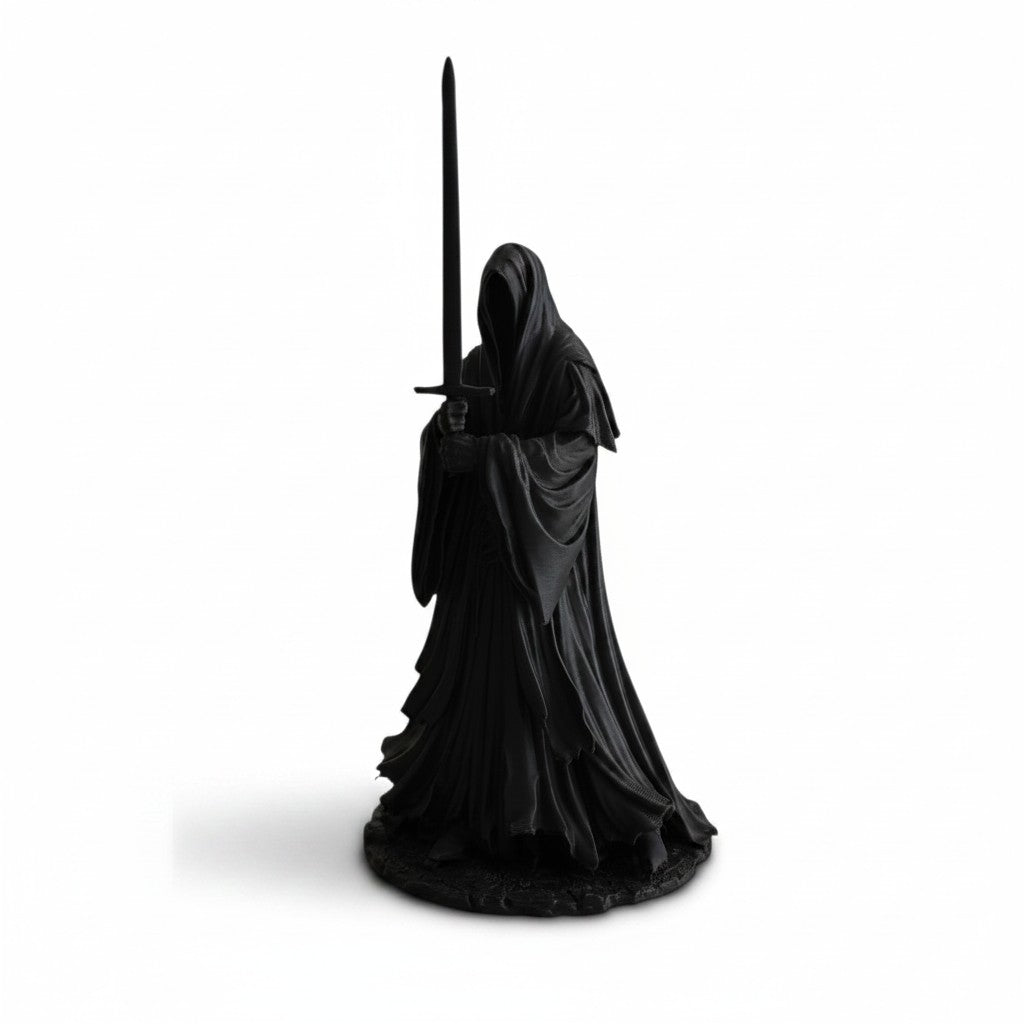 Magicland 3D Nazgul figürü, kapüşonlu, kılıç tutan, siyah, detaylı figür.