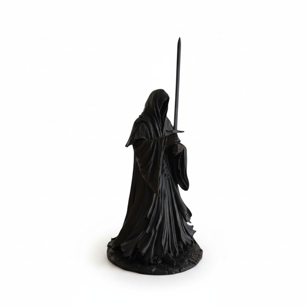 Magicland 3D Nazgul figürü, kapüşonlu, kılıçlı, siyah, koleksiyonluk obje.