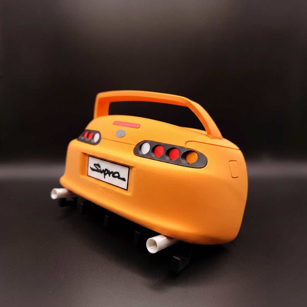 Magicland 3D turuncu Supra MK4 duvar tipi anahtarlık askısı, detaylı stop lambaları ve 5 adet kancası ile
