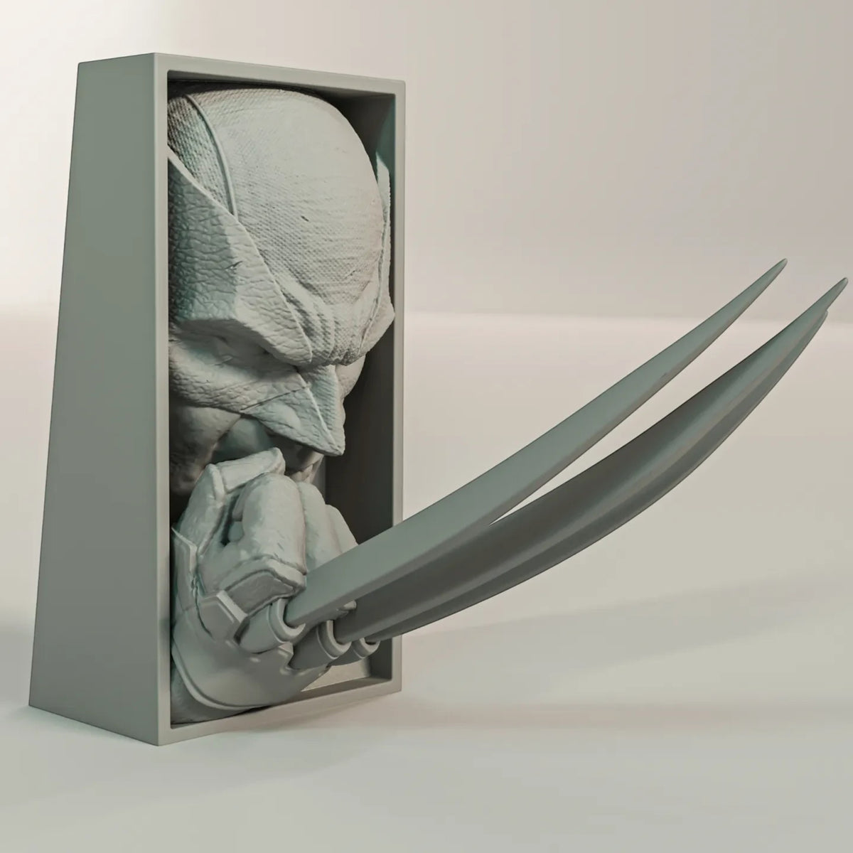 Magicland 3D Wolverine temalı gri PLA malzemeden üretilmiş, üç bıçak detaylı dekoratif kitap tutucu