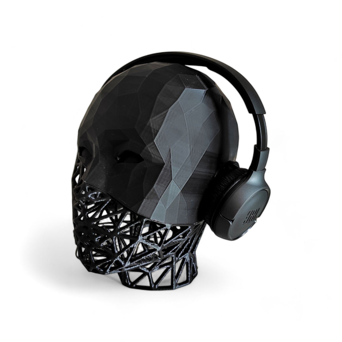 Magicland 3D black Voronoi patterned skull headphone stand with headphones