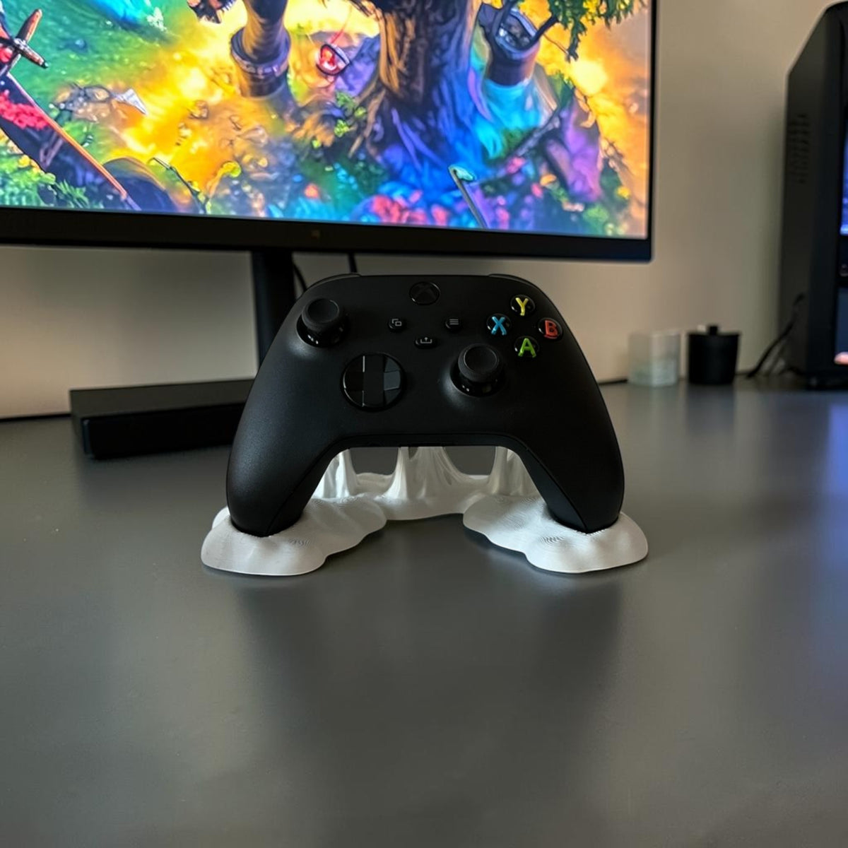 Magicland 3D white decorative stand for Xbox controller, unique sculpted design.